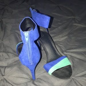 3.5inch navy blue and teal heels